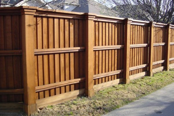 wooden-fence-161212-584edb5913bf1